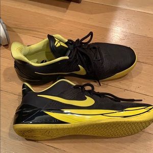 Nike Kobe Ad Oregon edition. Size 14